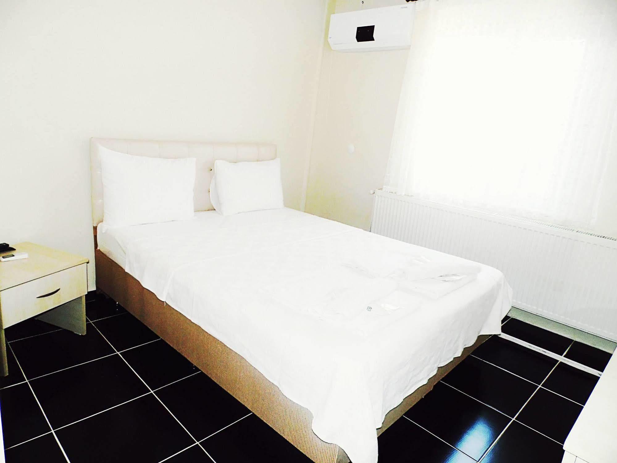 Saral Otel Derince Exteriér fotografie